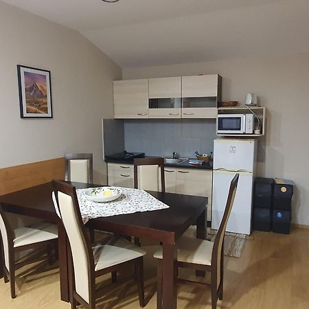 Privat Bartky Apartment Vrbov Bagian luar foto