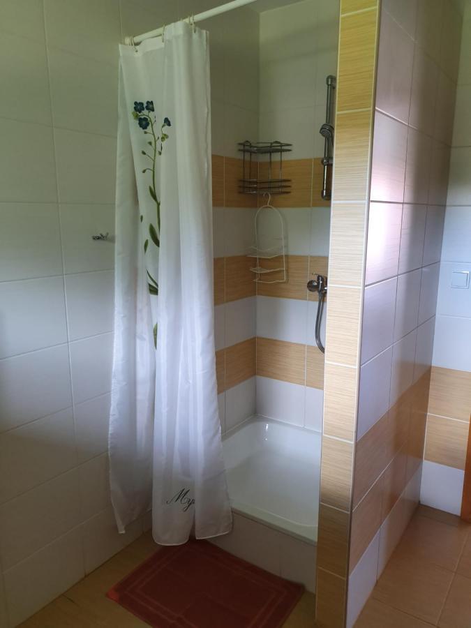 Privat Bartky Apartment Vrbov Bagian luar foto