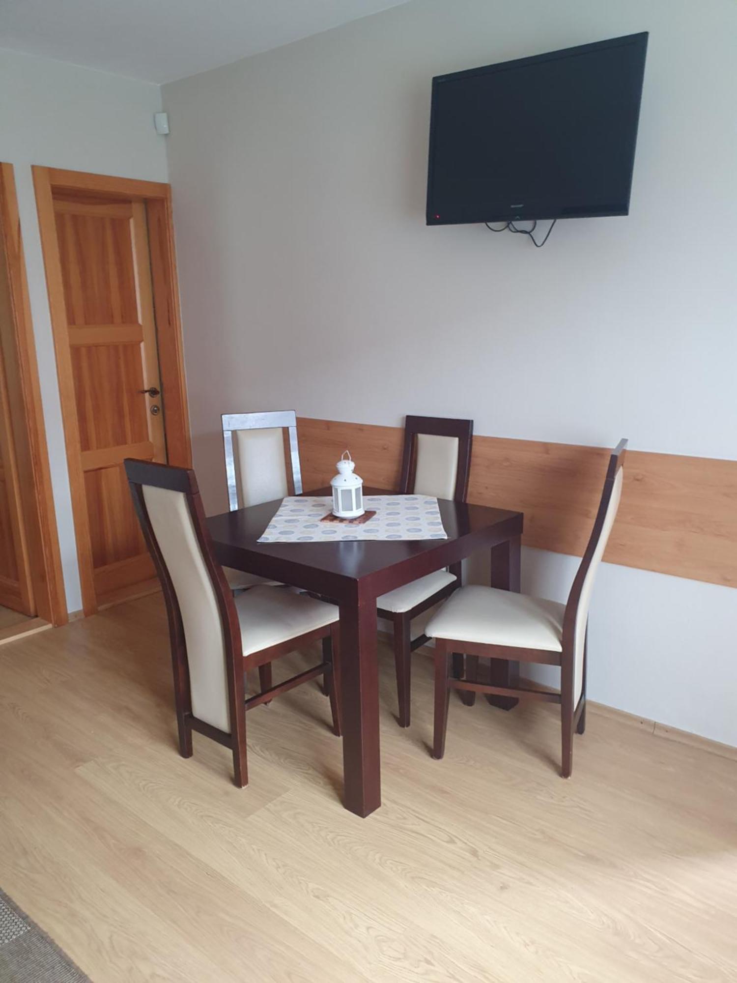 Privat Bartky Apartment Vrbov Ruang foto