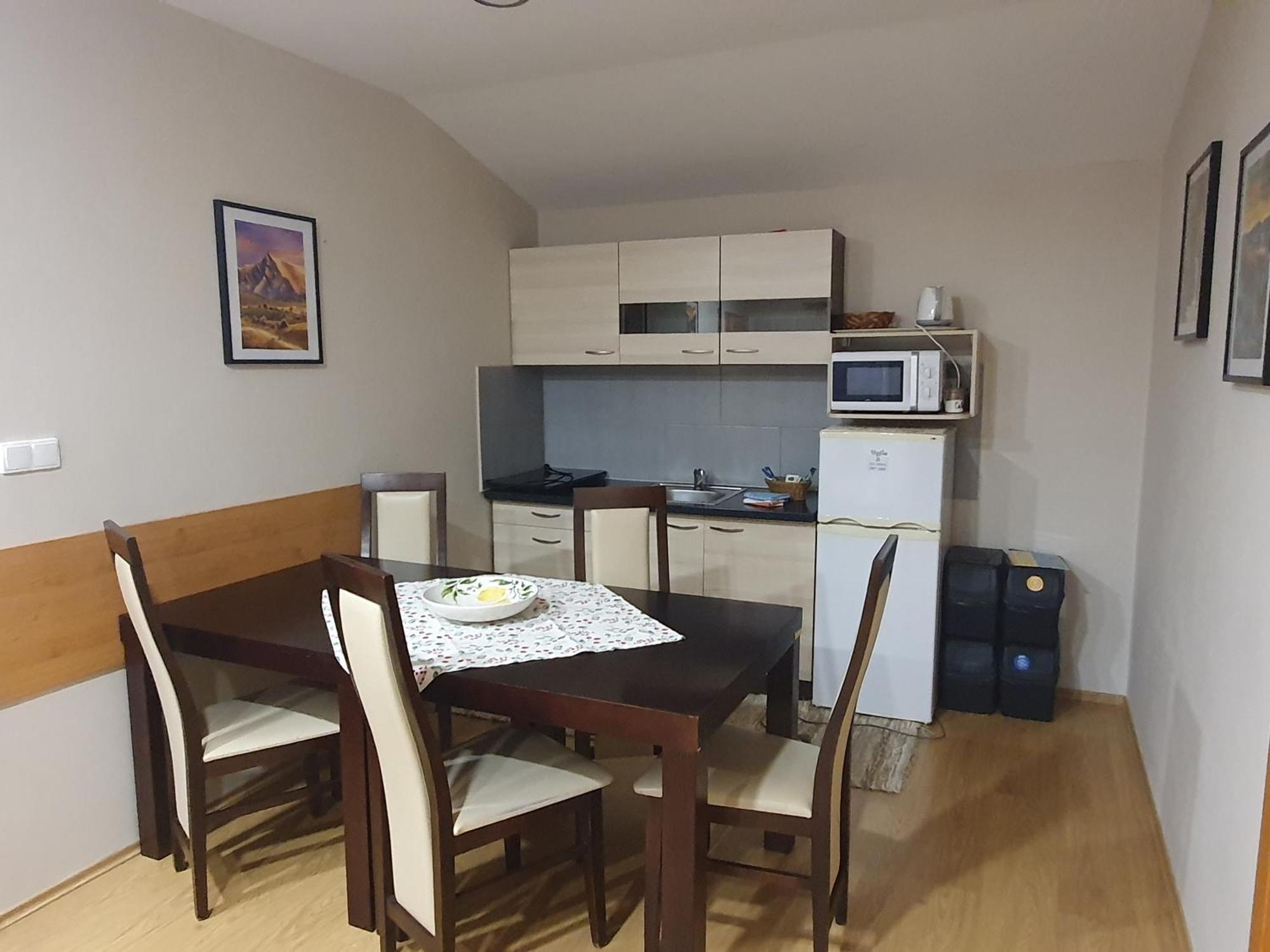 Privat Bartky Apartment Vrbov Bagian luar foto
